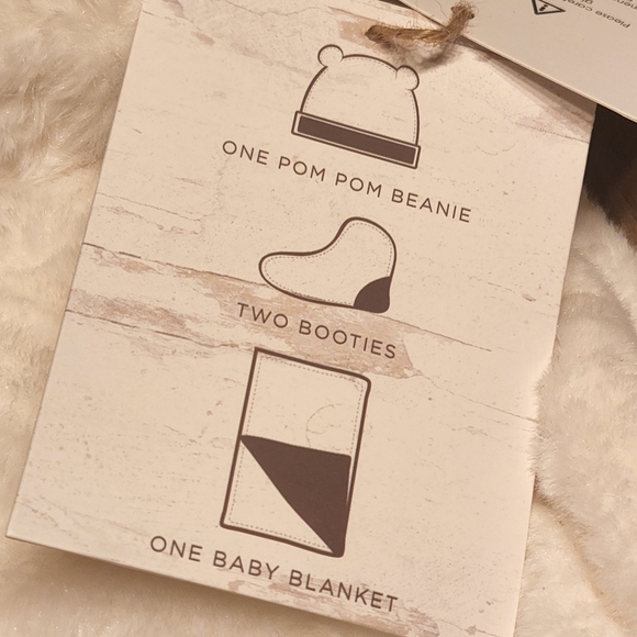 Sleep Bunny 4 piece gift set - Picture 3 of 3